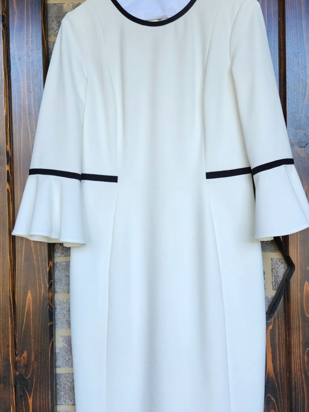 Calvin Klein White & Black Trim Sheath Dress – Likely Size 6